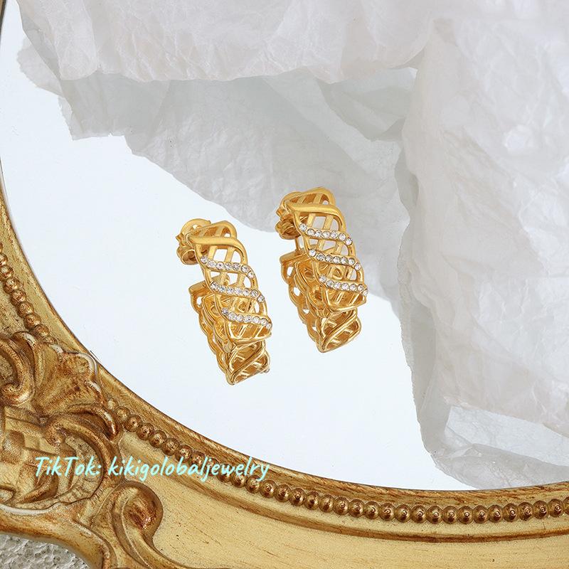 Stainless steel mesh hollow diamond earrings do not fade