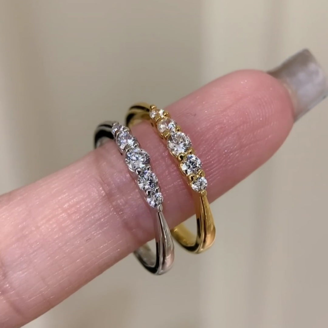 Gradient Diamond Small Row Ring