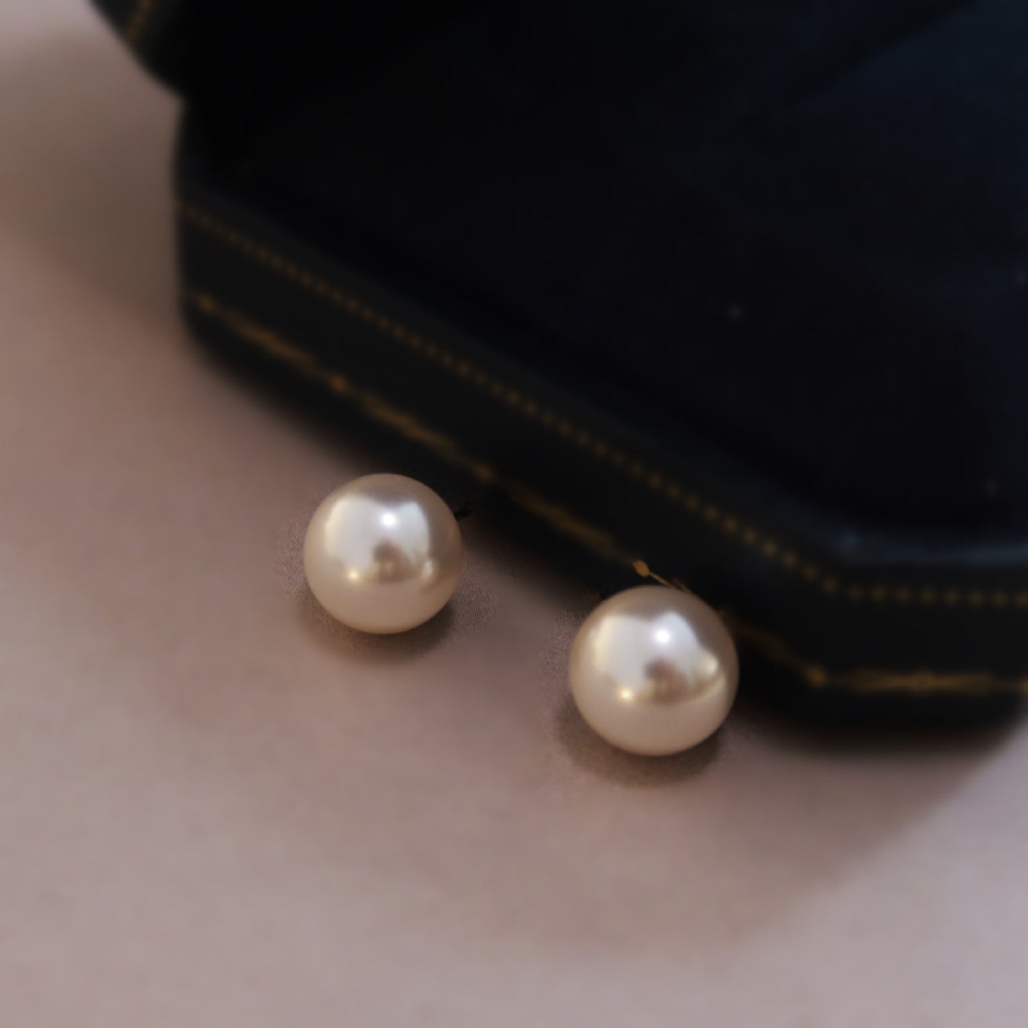 S925 Australian White Crystal Pearl Earrings
