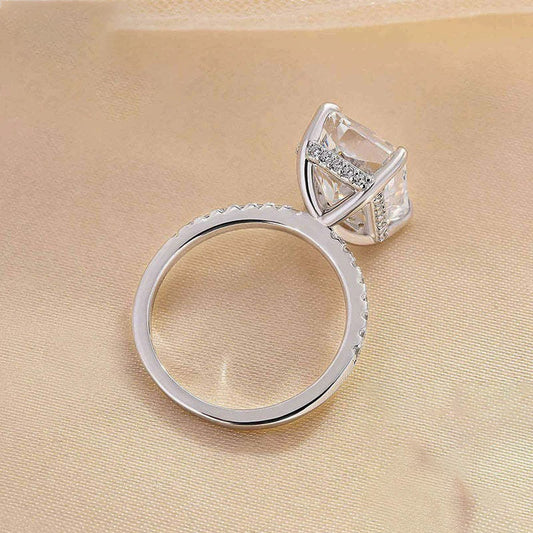 S925 sterling silver ring set with 7×9mm Radiant cubic zirconia and 3CT diamonds.