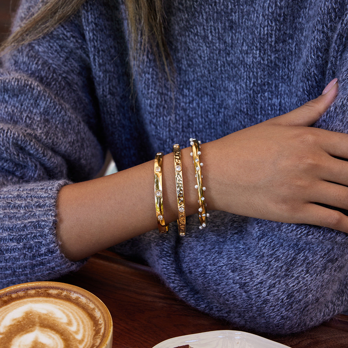 18k gold stainless steel round bracelet with diamonds