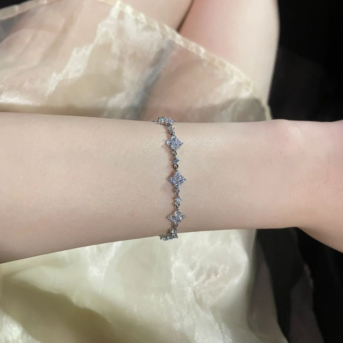 good quality! s925 Lucky four-leaf clover bracelet