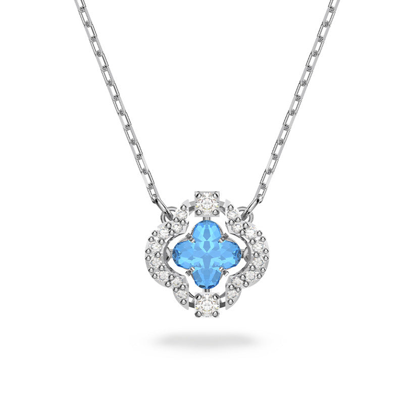 Una Necklace Beating Heart Four-Leaf Clover Necklace