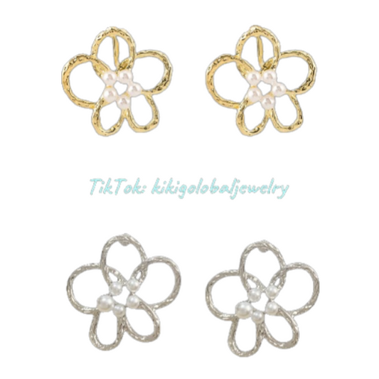 Hollow Flower Pearl Stamen Earrings