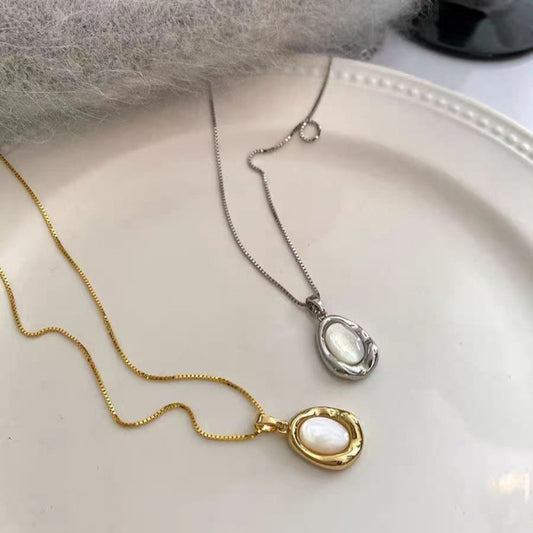 Oval Mother-of-Pearl Necklace