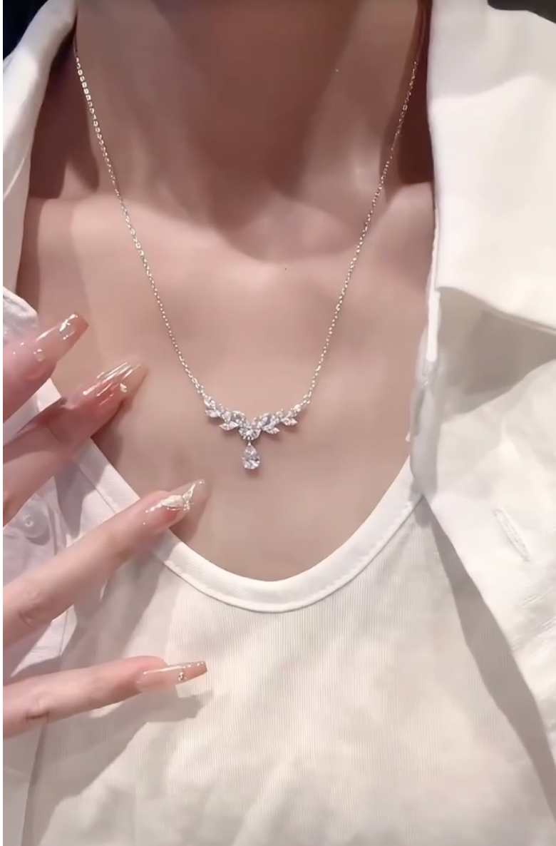 Super shiny! S999 sterling silver butterfly necklace