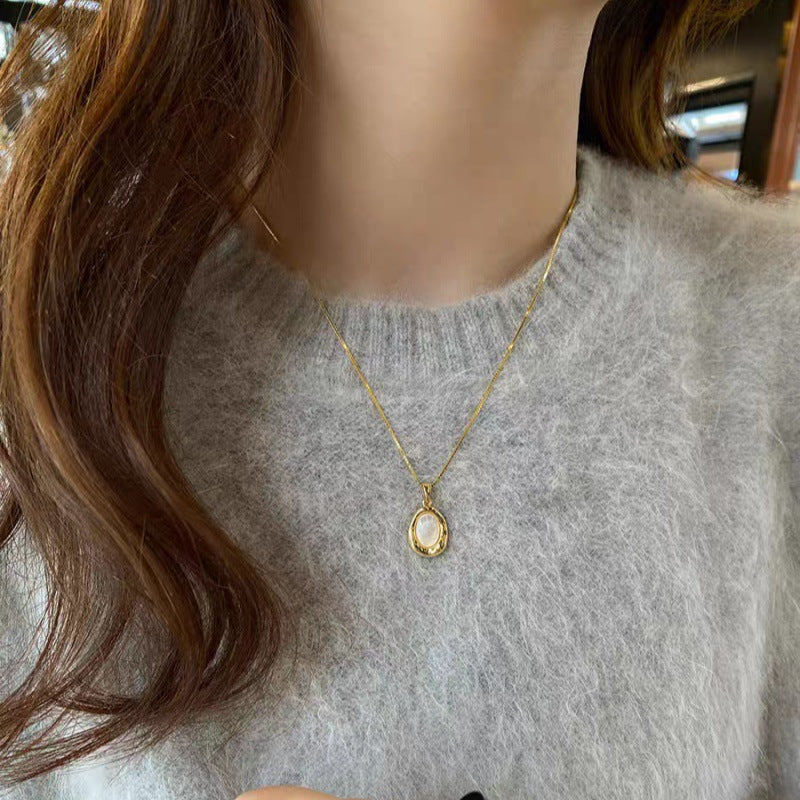 Oval Mother-of-Pearl Necklace