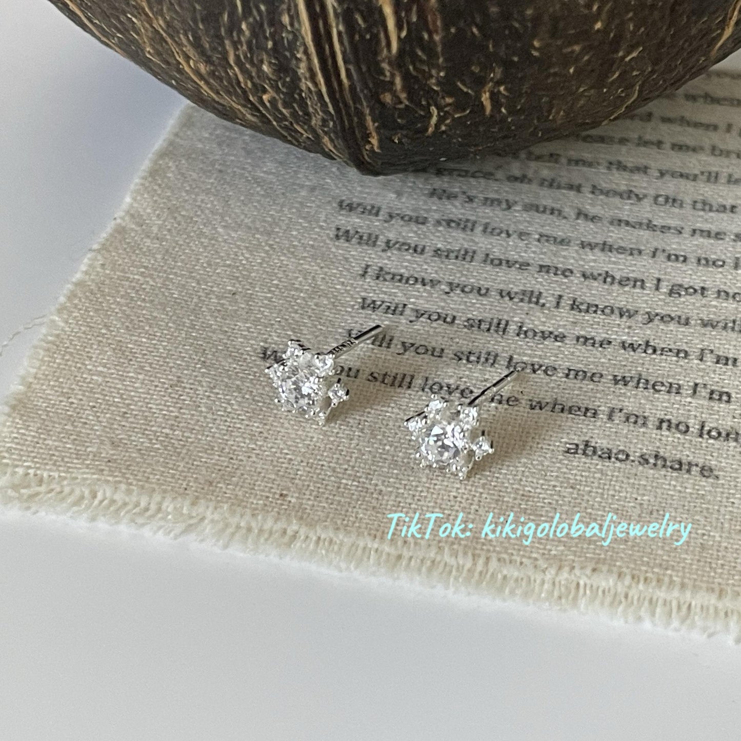 Christmas Special ~ S999 Sterling Silver Snowflake Earrings