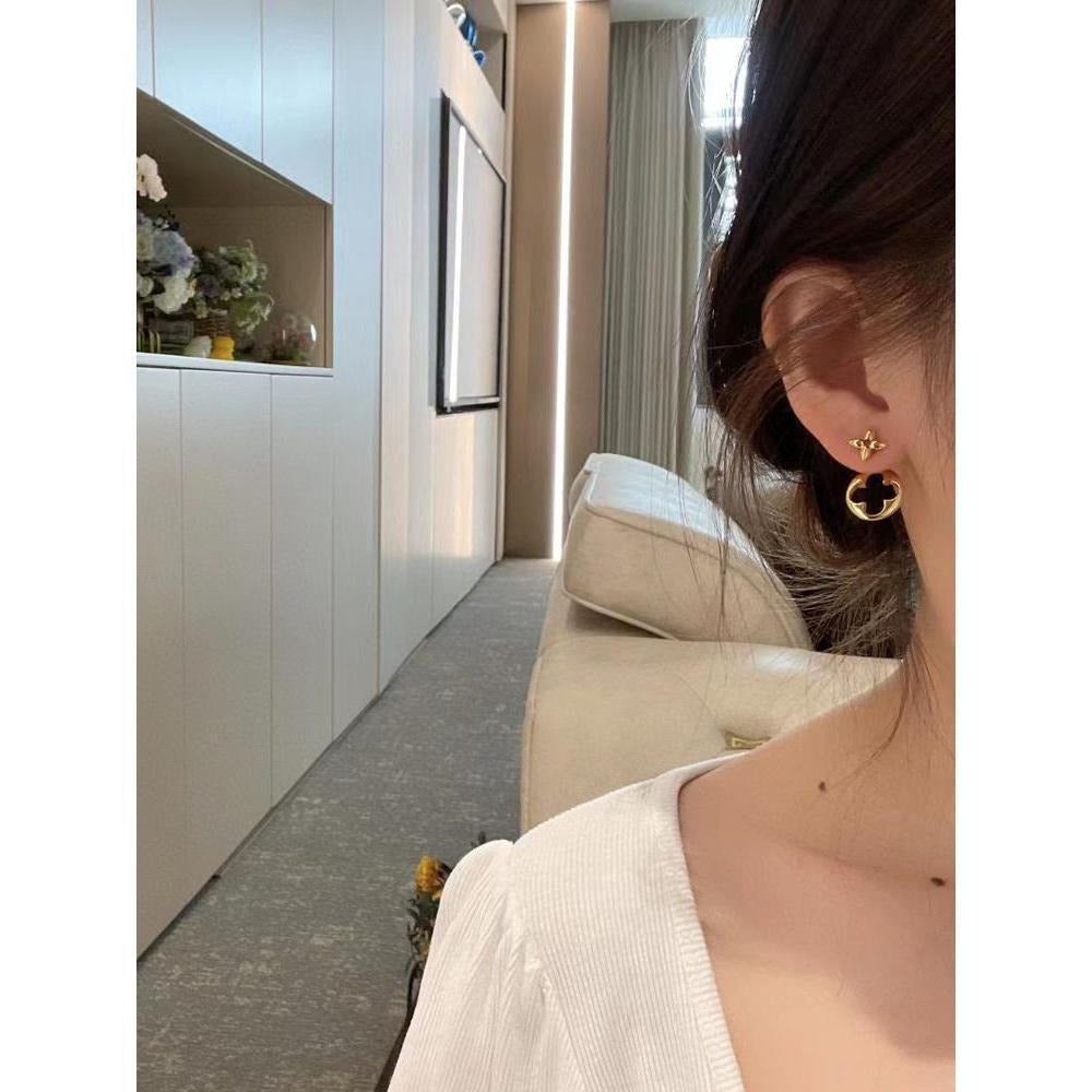 Hollow flower earrings
