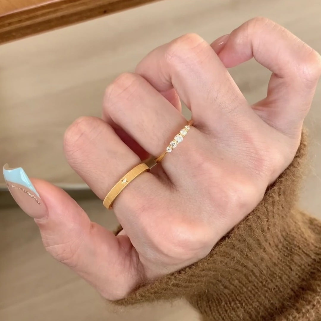 Gradient Diamond Small Row Ring