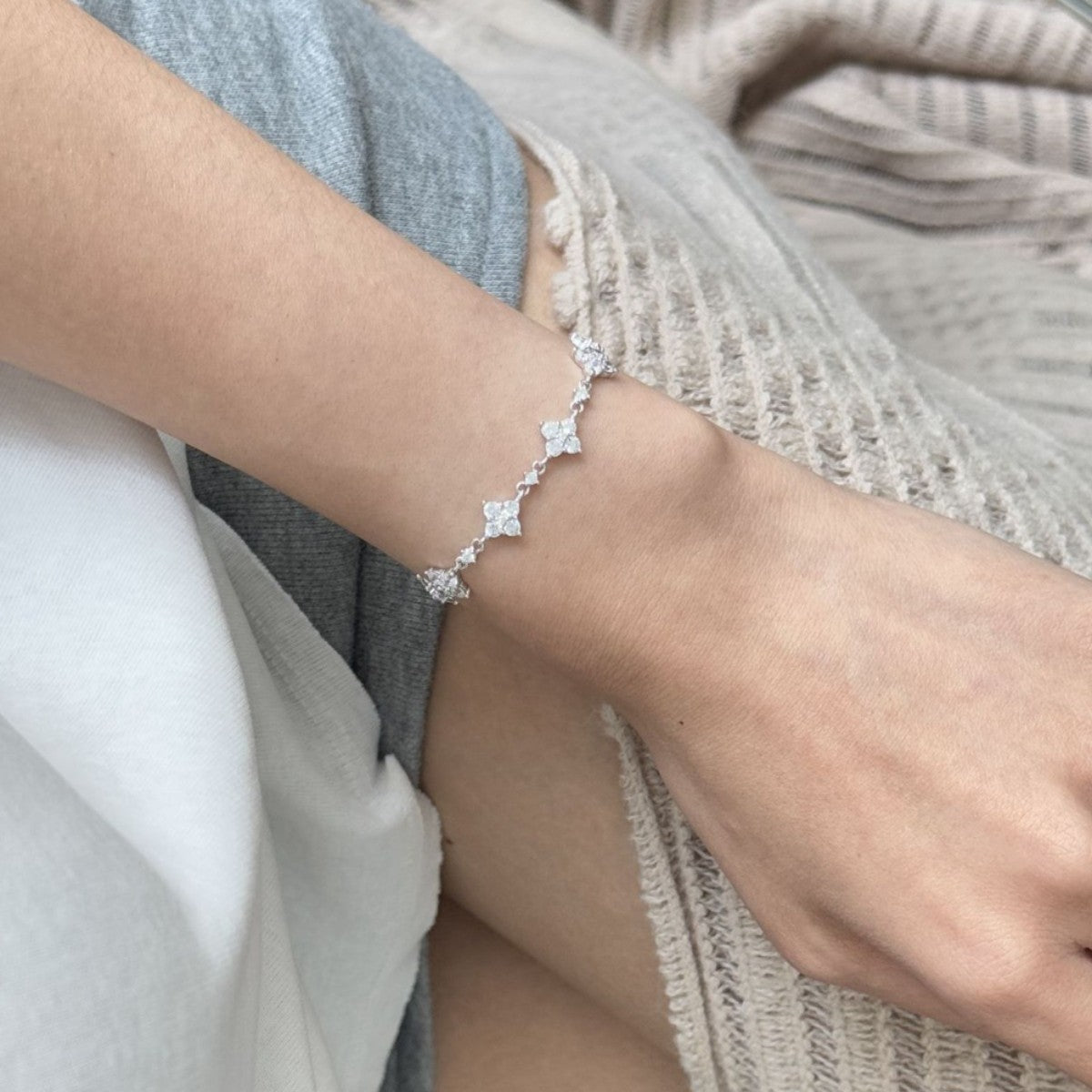 good quality! s925 Lucky four-leaf clover bracelet