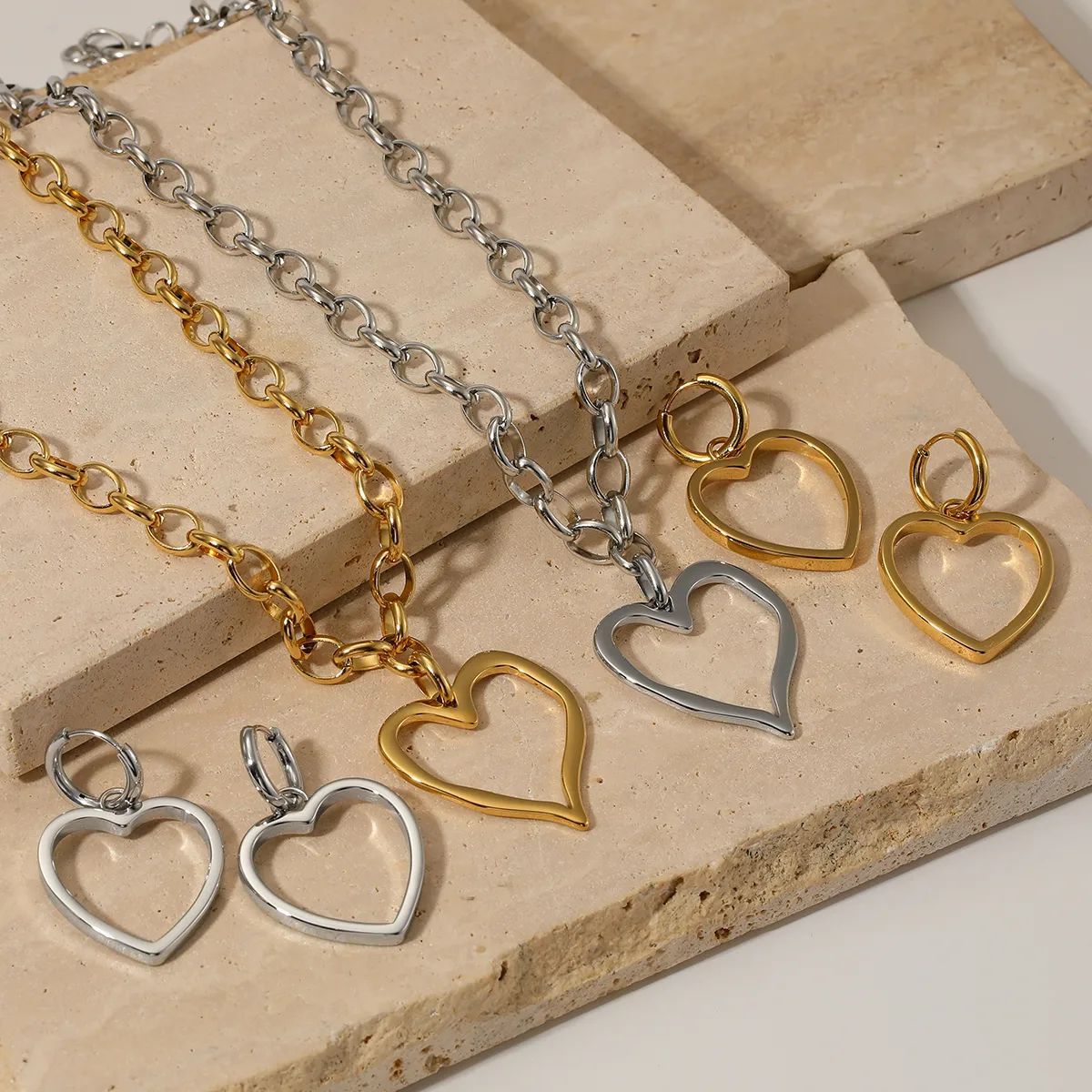 Stainless steel heart necklace
