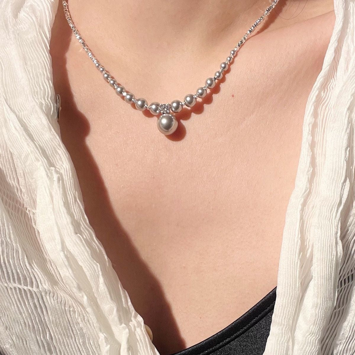 Swarovski round pearl necklace