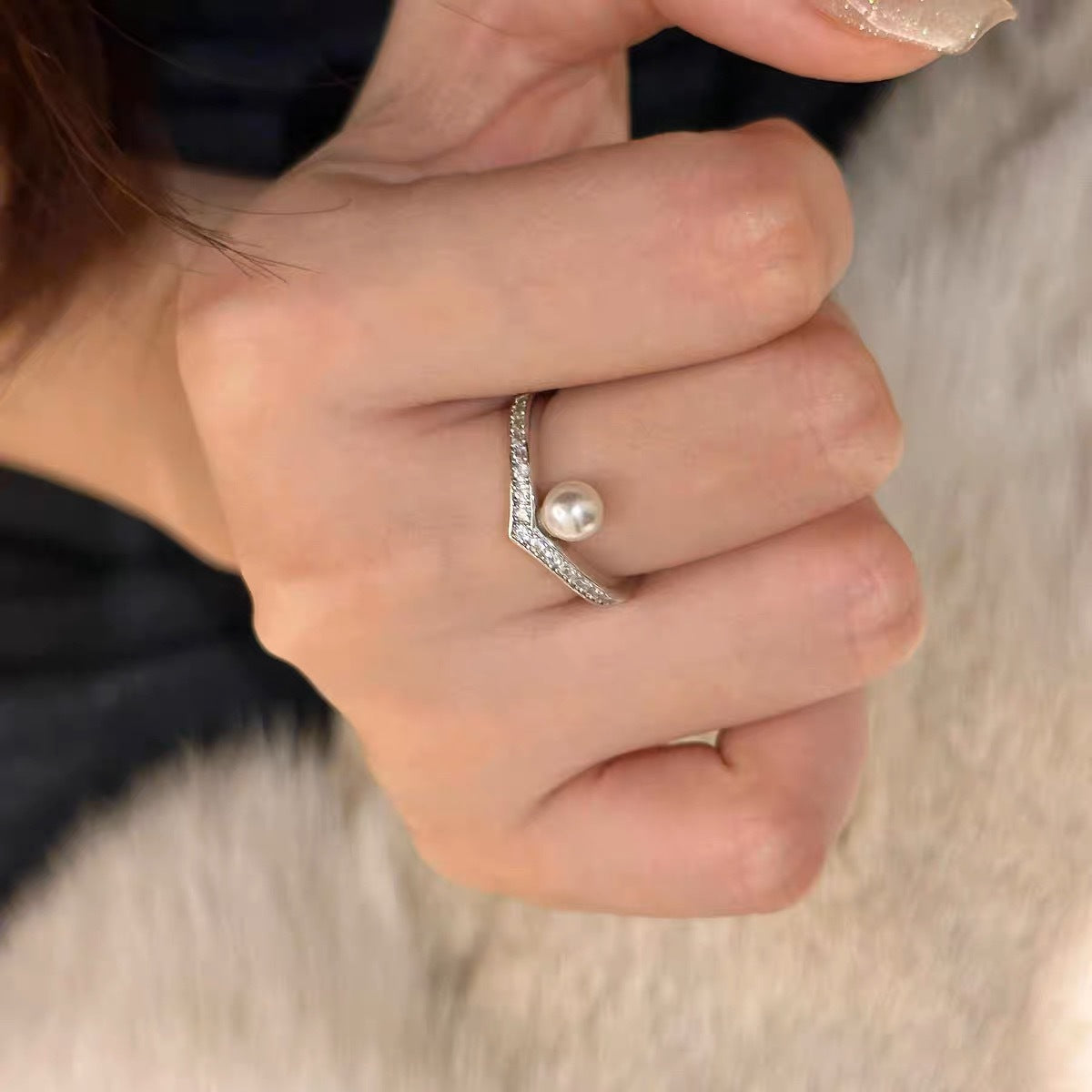 Pearl and zircon open ring