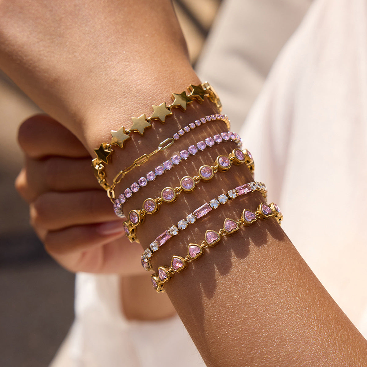 Stainless steel heart zircon bracelet does not fade