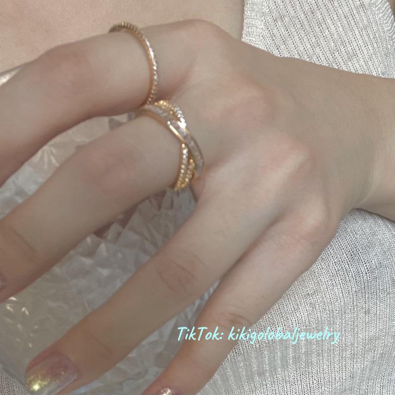 Cross gold ring