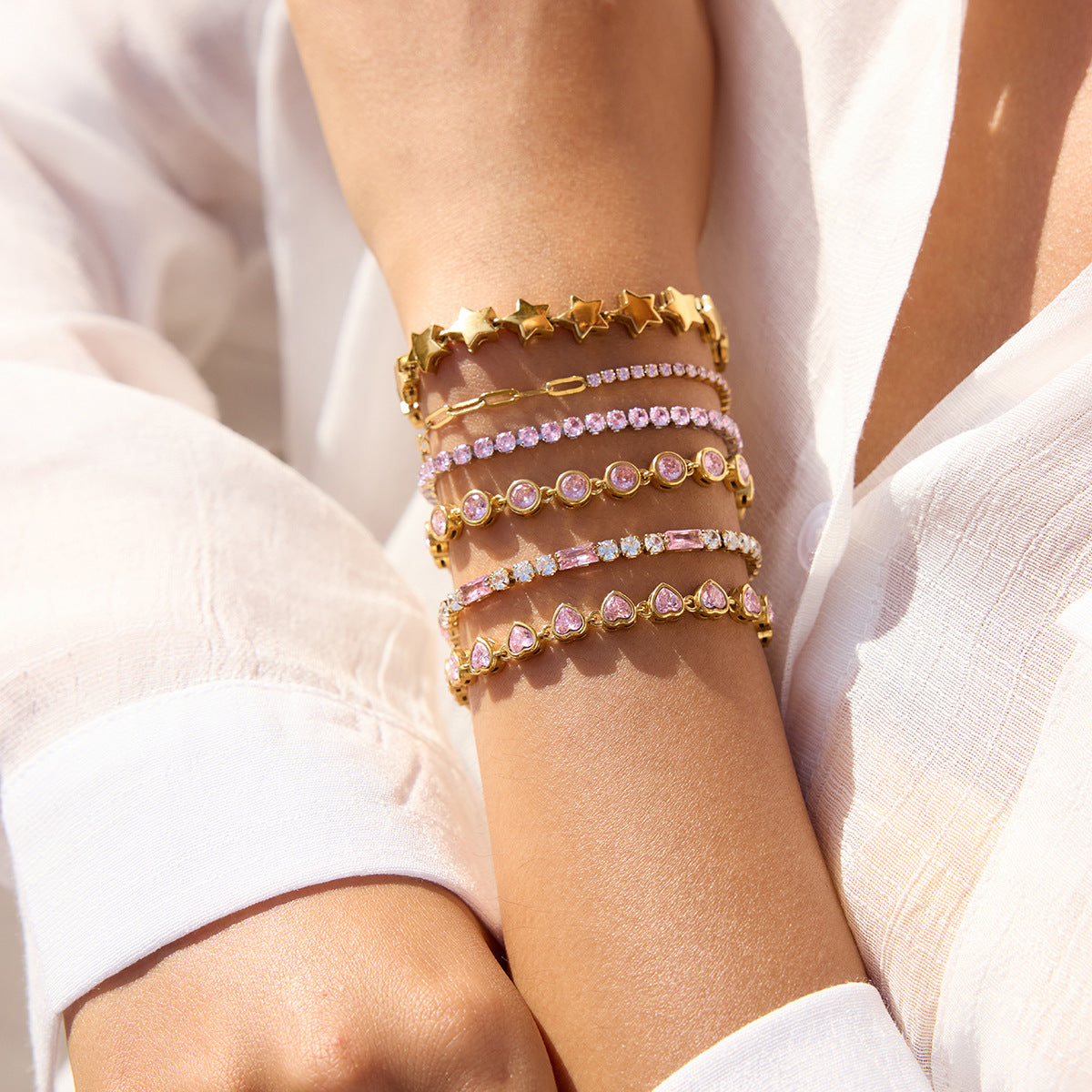 Stainless steel heart zircon bracelet does not fade