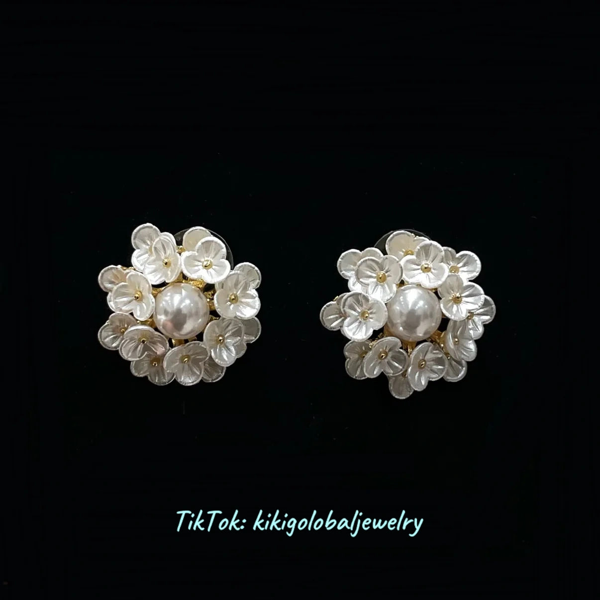 Silver Needle Resin Flower Pearl Earrings