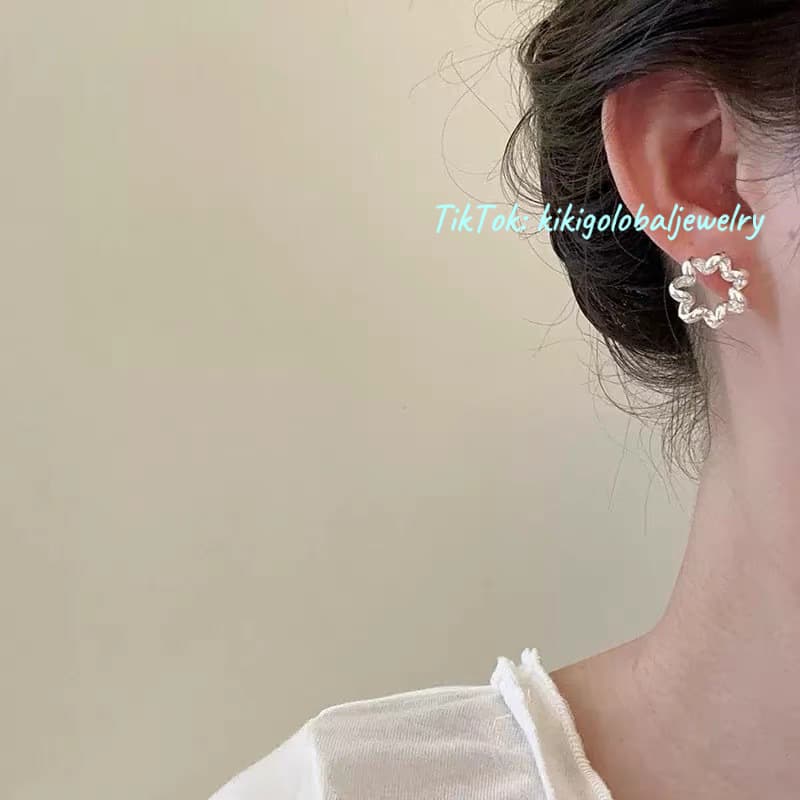 S92 sterling silver twist earrings