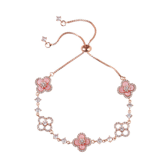 Four-leaf clover pink bracelet